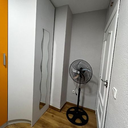 Hotel Bed Vallecas Madrid Exterior foto